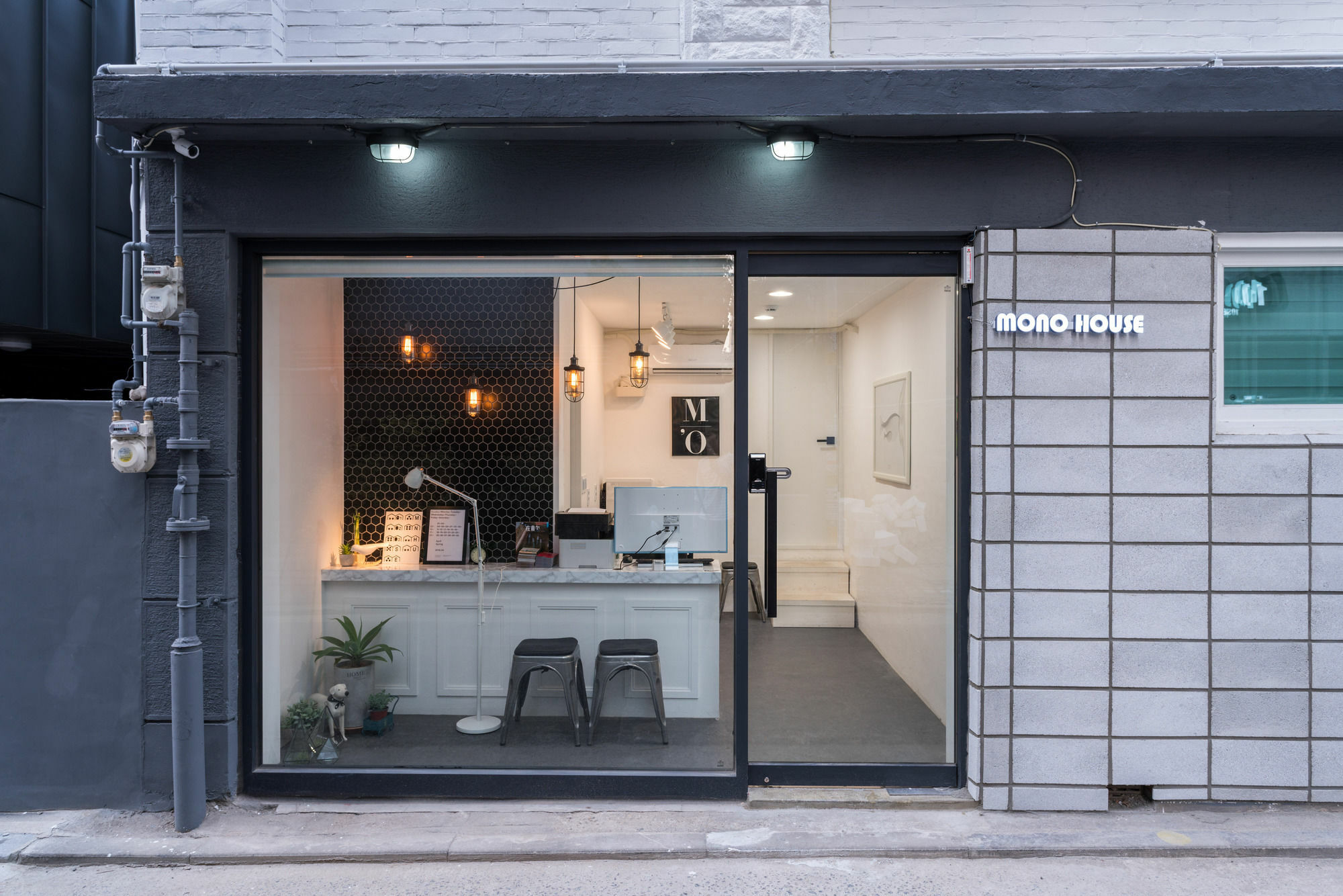 Mono House Hongdae 2 Hotel Seoul Bagian luar foto