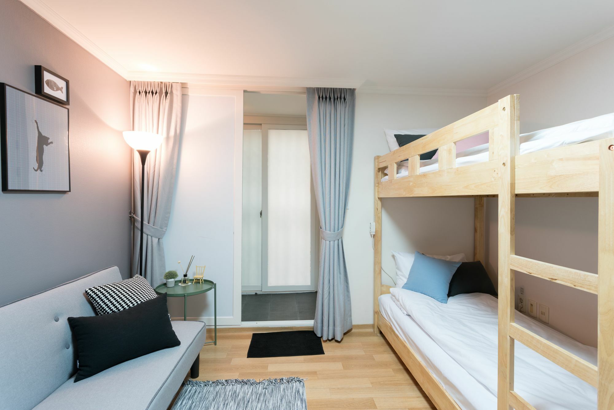 Mono House Hongdae 2 Hotel Seoul Bagian luar foto
