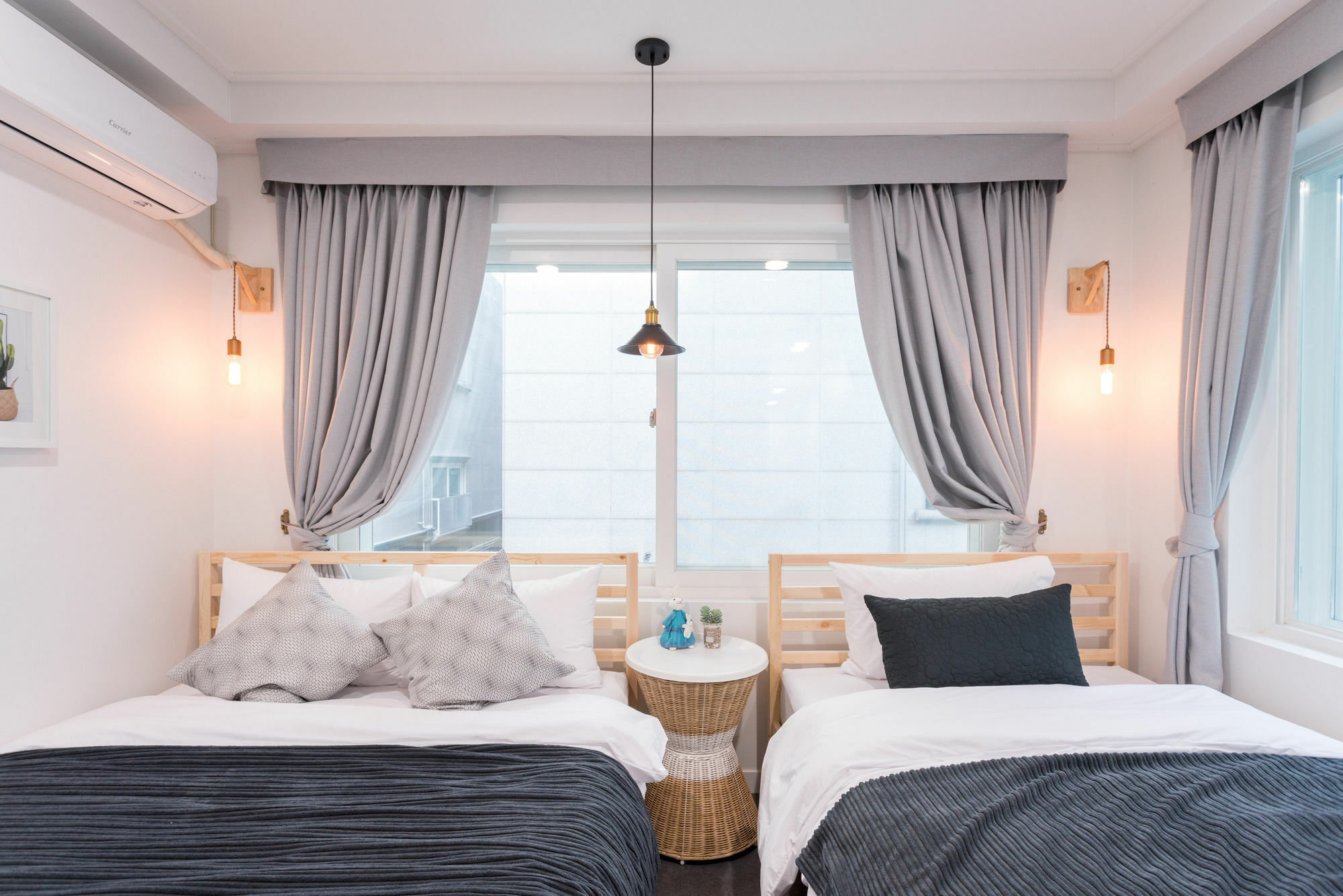 Mono House Hongdae 2 Hotel Seoul Bagian luar foto