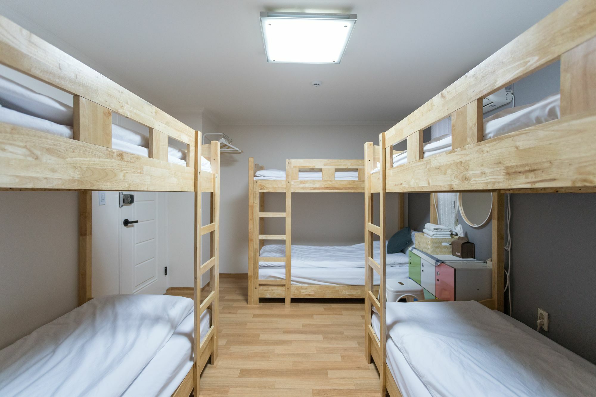 Mono House Hongdae 2 Hotel Seoul Bagian luar foto