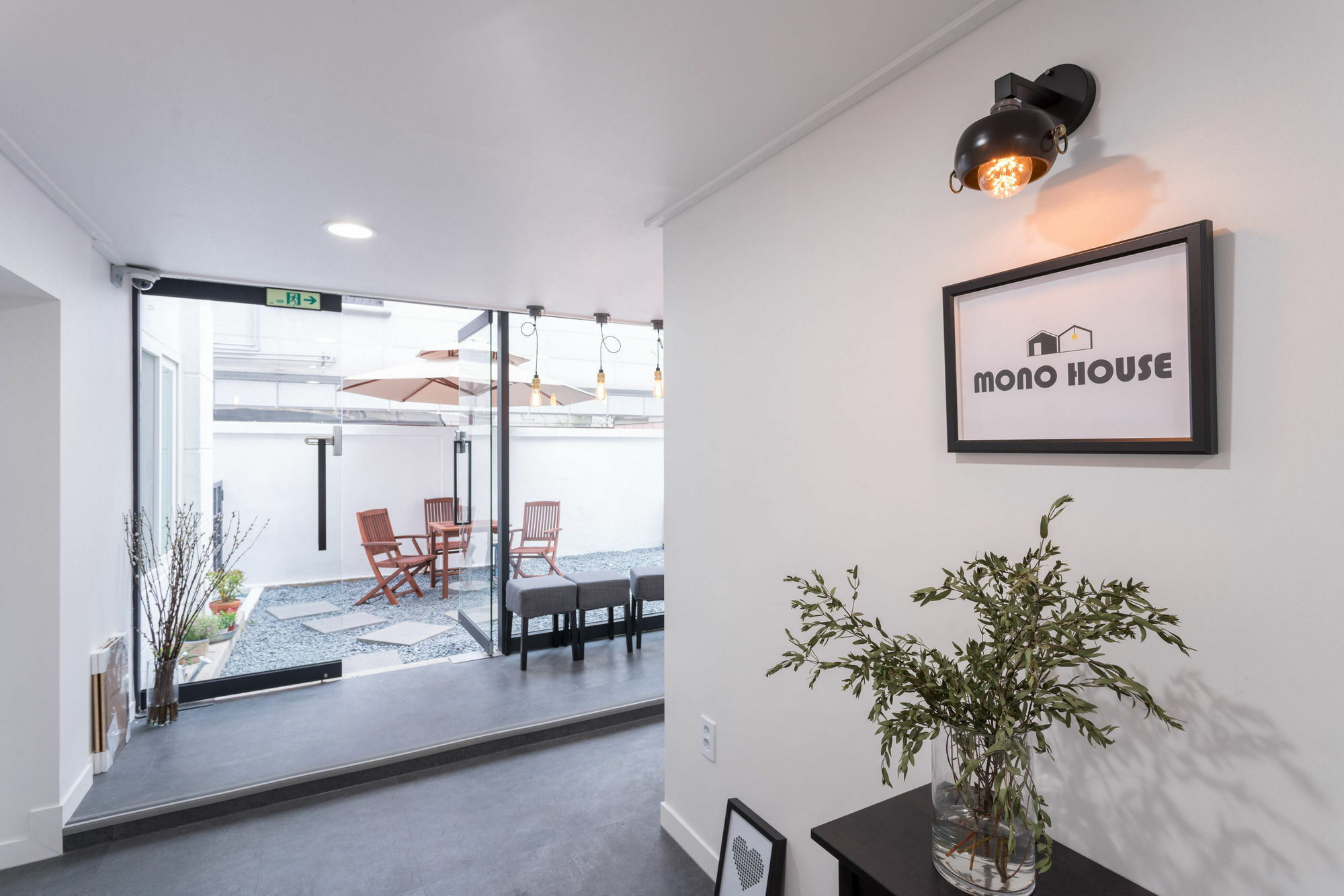 Mono House Hongdae 2 Hotel Seoul Bagian luar foto